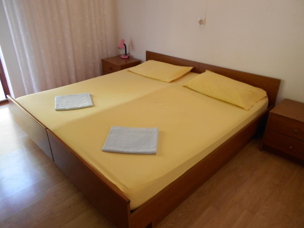 Apartments U Kapetana 푸나트 객실 사진