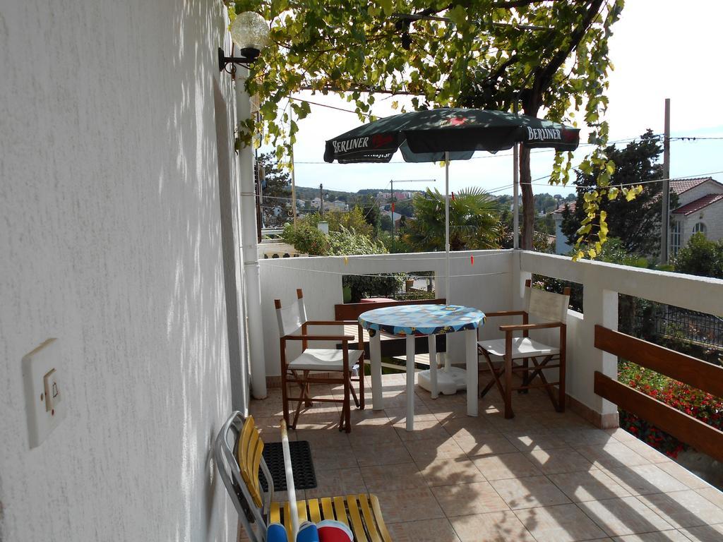 Apartments U Kapetana 푸나트 외부 사진